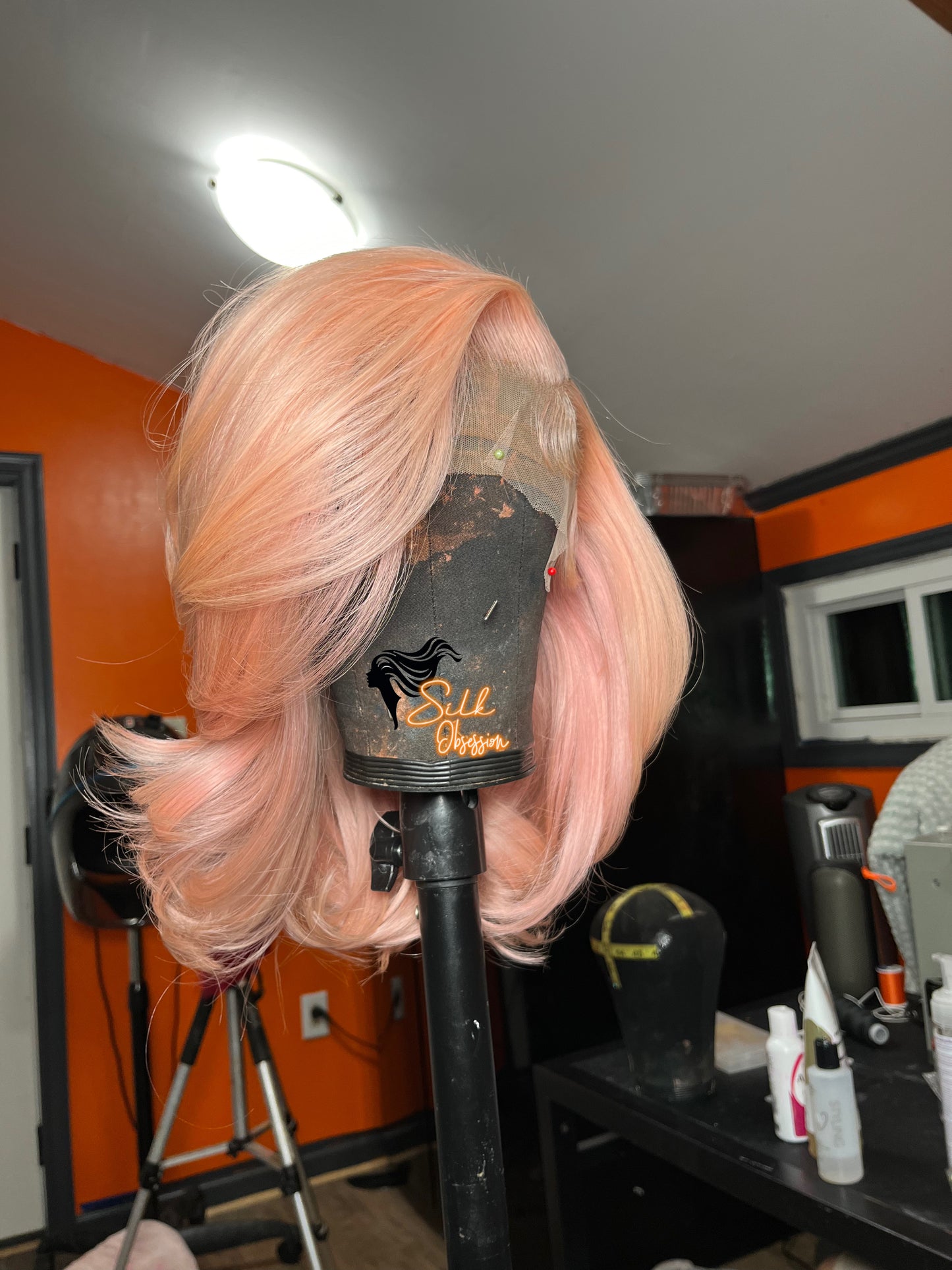 Signature Blonde Custom 5x5 Glueless Closure Unit